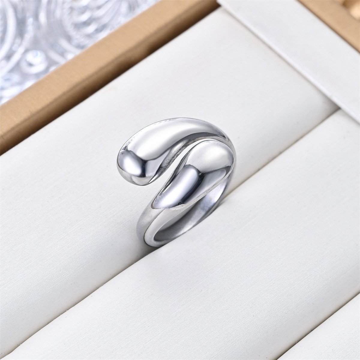 Popular Design Retro Style Fashionable Titanium Steel Ring For Women - Image 8